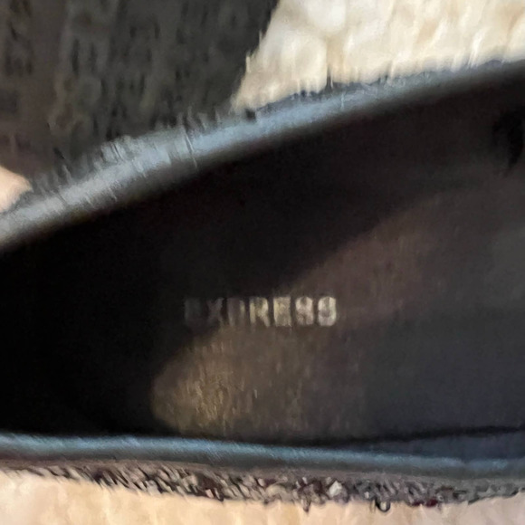 Express Open Toe Sequined Flats Size 6 - Picture 8 of 8
